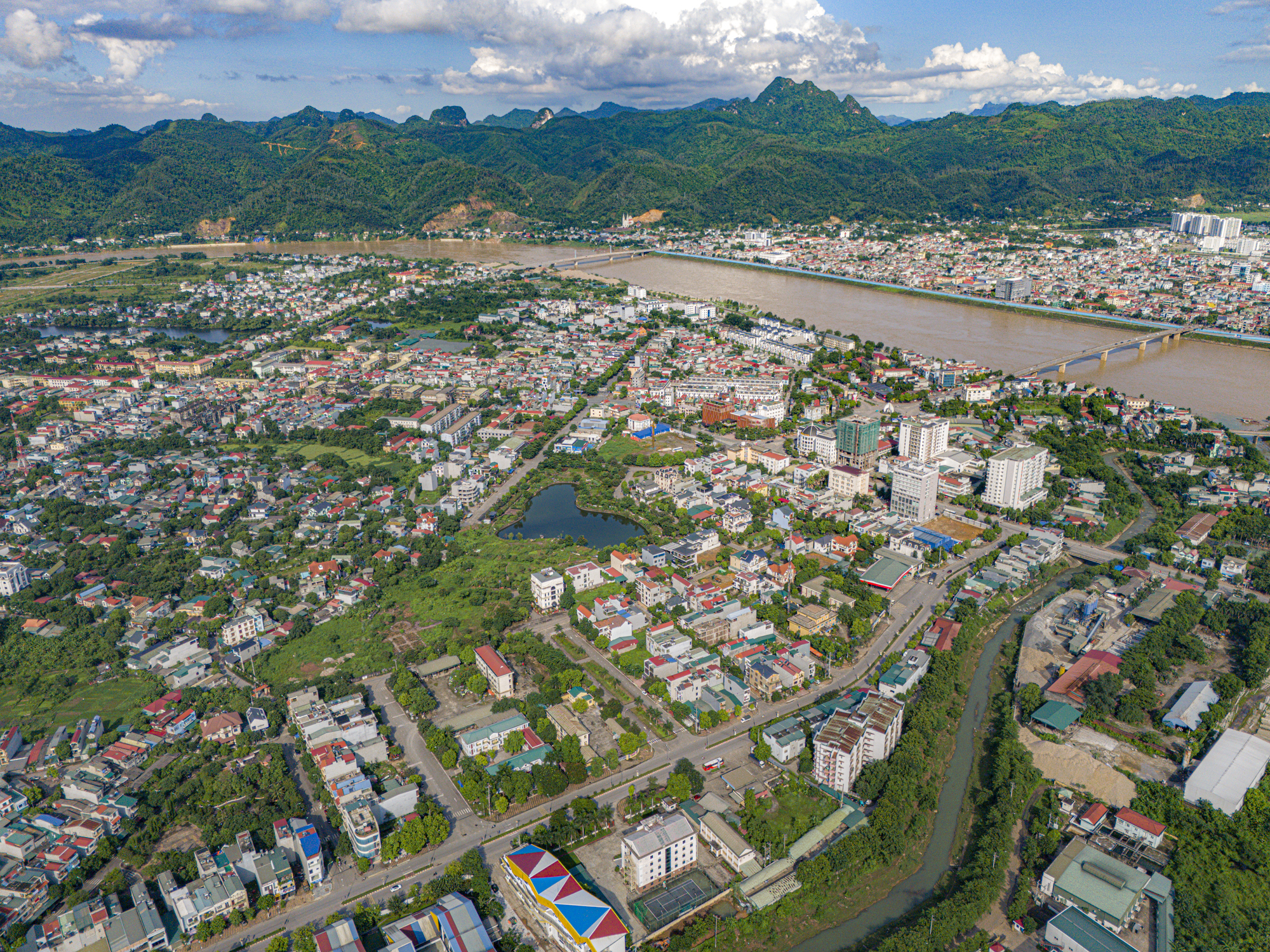 Không phải đồng bằng sông Hồng, tập đoàn bảng mạch điện tử hàng đầu thế giới lên tỉnh tây bắc xây nhà máy 200 triệu USD- Ảnh 5.